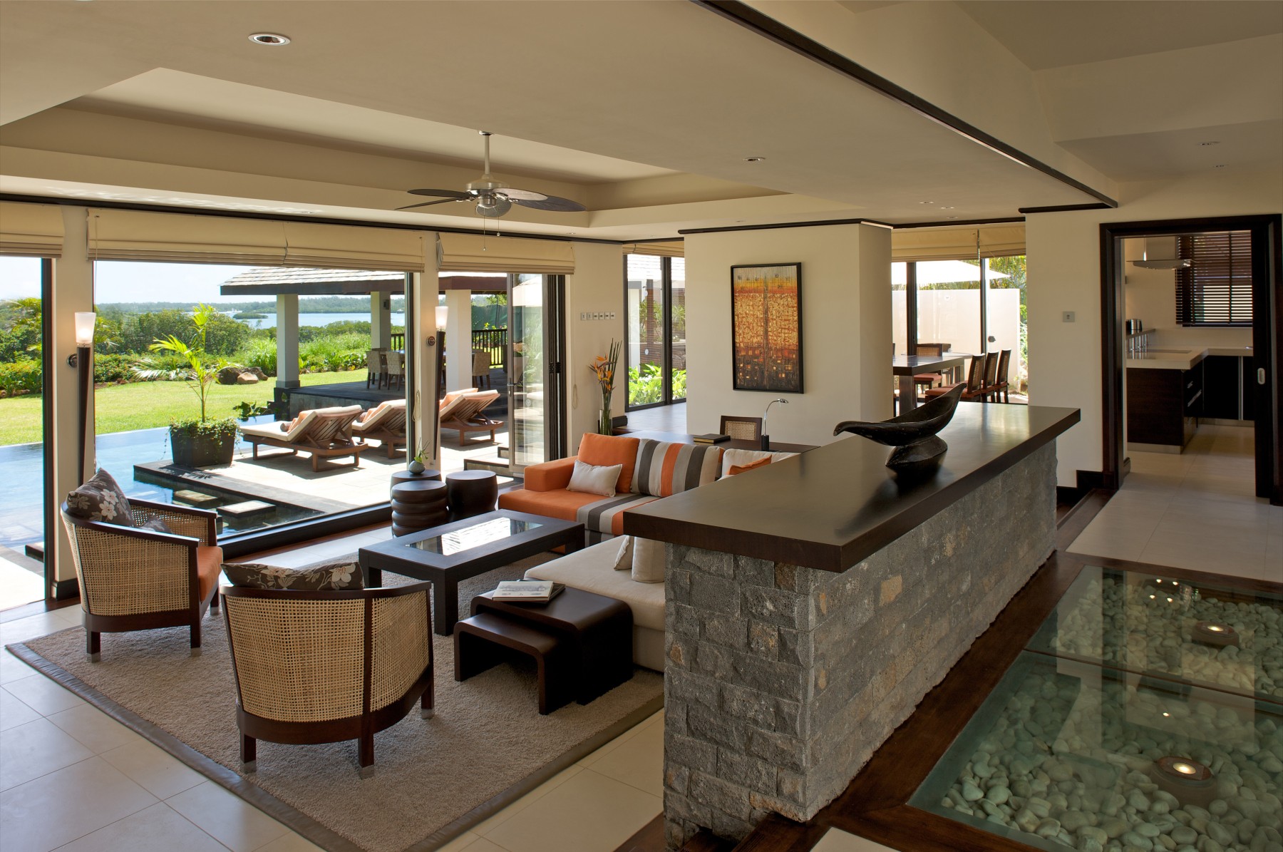 The Bay Club at Anahita